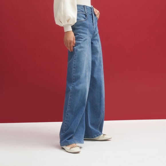 Charles & Keith Ballerina Flats - Picture 4 of 9